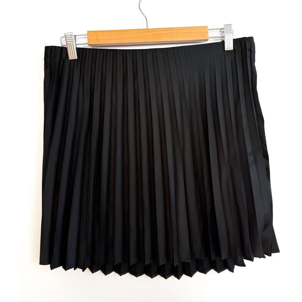 NWT J. Crew Black Pull On Pleated Mini Skirt BN756 Medium